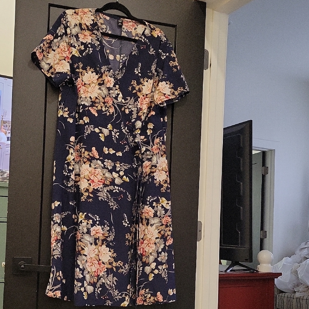 SHEIN Navy Floral Midi Dress
